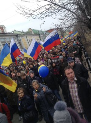 Ukrajinská revoluce - Pochod míru v Moskvě
Klíčová slova: pochod_miru_moskva