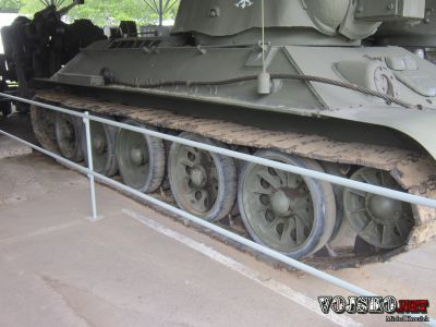 Střední tank T-34/76 vz. 1942/1943