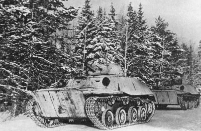 Lehké plovoucí tanky T-40 zachycené na východní frontě v roce 1942