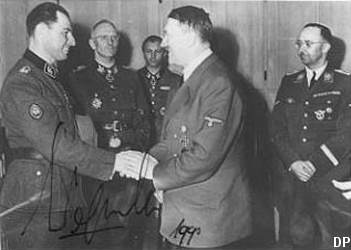 Leon Degrelle u Hitlera.
