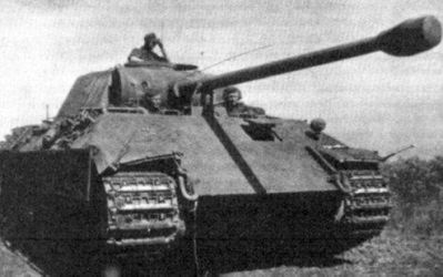 SS-Oberscharführer Ernst Barkmann a jeho PzKpfw V Panther Ausf D.