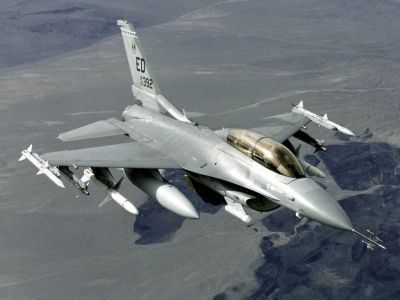 f-16 03 d
