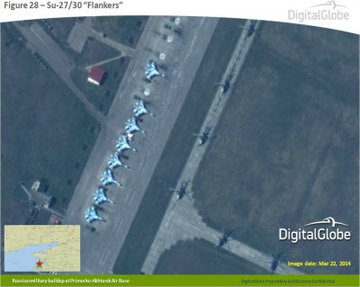 Proudová letadla a vrtulníky na letecké základně Primorko-Akhtarsk
Satelitní snímek poskytnutý NATO
Klíčová slova: nato, rusko, ukrajina, satelitní snímek