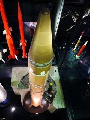 Raketa středního doletu S3
muzeum Le Bourget
Keywords: francie raketa S3