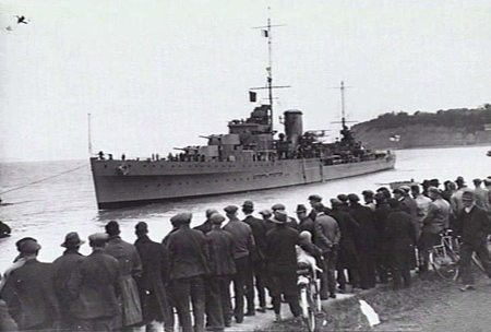 HMS Neptune
Lehký křižník HMS Neptune na fotografii z roku 1937
Klíčová slova: hms_neotune