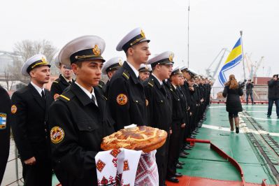 Vlajková loď ukrajinského válečného námořnictva "Hetman Sahajdačnyj" dorazila do Oděssy!!!
Klíčová slova: Hetman_Sahajdačnyj