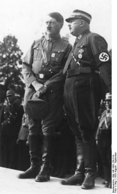 Ernst Rohm s Adolfem Hitlerem
Zdroj: German Federal Archive (Deutsches Bundesarchiv
Licence: CC-BY-SA 3.0
Keywords: ernst_rohm hitler
