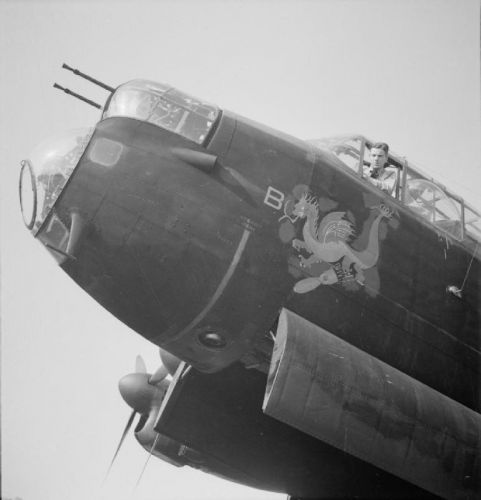 Avro 683 Lancaster Mk.I
Klíčová slova: lancaster