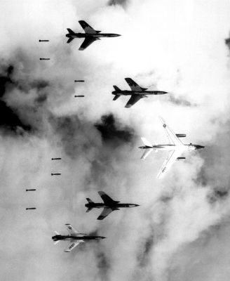 F-105 a B-66 nad Severním Vietnamem
Klíčová slova: f-105 b-66