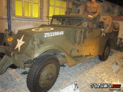 White Scout Car M3A1
M3 Scout Car „White“ bylo obrněné kolové vozidlo americké armády během druhé světové války. Sloužilo nejčastěji jako průzkumné, hlídkové a velitelské vozidlo, ale také jako ambulance či tahač děl.

Nejrozšířenější verze M3A1 byla vyráběna od roku 1941 do roku 1944. Z bran výrobních závodů vyjelo celkem 20 918 kusů M3A1. V rámci dohody o půjčce a pronájmu bylo dodáváno i do SSSR, vozidla používala za války i československá obrněná brigáda ve Velké Británii.
