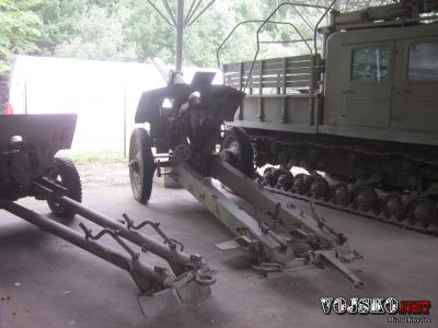 Sovětská 122mm houfnice vz. 38
Klíčová slova: 122mm_houfnice_vz.38_sssr