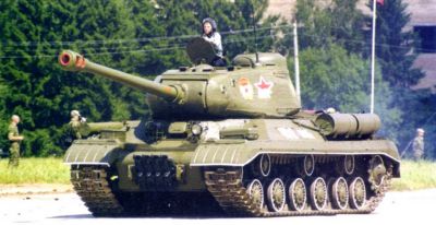 Sovětský těžký tank IS-2
Klíčová slova: is-2