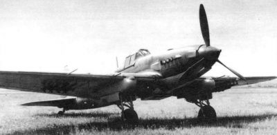 Iljušin Il-2 „Šturmovik“
První sériová podoba Il-2 postrádala zadní střeliště
Klíčová slova: il-2 sturmovik