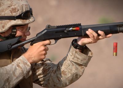 M1014 shotgun

