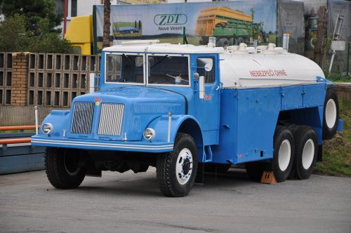 Tatra 111
Klíčová slova: tatra tatra_111