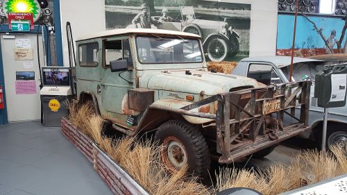 Toyota Land Cruiser FJ40 SWB
Klíčová slova: toyota_alnd_cruiser