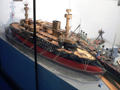 Hoche
Model bitevní lodi Hoche v Musée national de la Marine
Klíčová slova: ironclad hoche