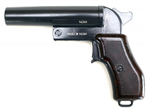 26,5mm signální pistole vz. 44/67
Klíčová slova: 26,5mm_signalni_pistole_vz._44/67