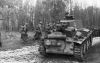 Panzer_3828t29_und_Infanterie.jpg