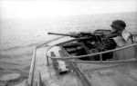 Schnellboot_s_protiletadlovym_kanonem_2_cm_Flak_38.jpg