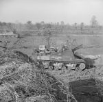 The_British_Army_in_Italy_1944_NA20334.jpg