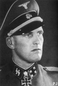 Hans Dorr
SS-Obersturmbannführer
Klíčová slova: hans dorr ss-obersturmbannführer