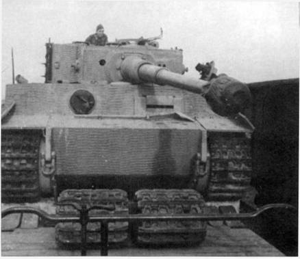 Panzerkampfwagen VI Tiger (též PzKpfw VI, Tiger ausf.E či SdKfz 181)
