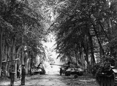 Panzerkampfwagen VI Ausf. B „Tiger II“, přezdívaný též „Königstiger“
Klíčová slova: panzer_vi konigstiger