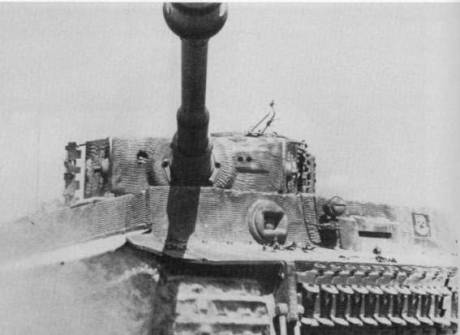 Tiger
Panzerkampfwagen VI Tiger (též PzKpfw VI, Tiger ausf.E či SdKfz 181)
Klíčová slova: tiger
