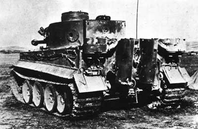 Panzerkampfwagen VI Tiger (též PzKpfw VI, Tiger ausf.E či SdKfz 181)
Klíčová slova: tiger