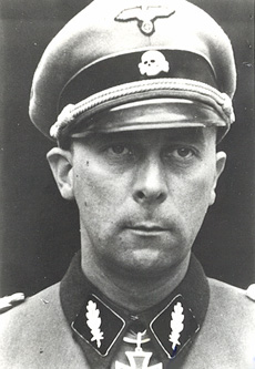 Wilhelm Mohnke
SS-Brigadeführer und Generalmajor der Waffen-SS
Klíčová slova: wilhelm mohnke ss-brigadeführer generalmajor waffen-ss