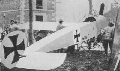 Ukořistěný Fokker
Klíčová slova: fokker