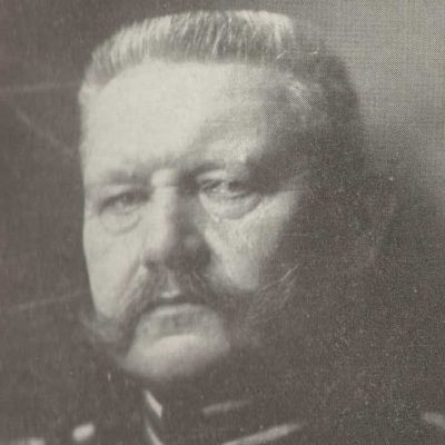 Paul von Hindenburg
Paul von Hindenburg, celým jménem Paul Ludwig Hans Anton von Beneckendorff und von Hindenburg, (2. října 1847 – 2. srpna 1934) byl německý polní maršál, významná osobnost první světové války a v letech 1925–1934 prezident Německa. Vzducholoď Hindenburg získala své jméno na jeho počest.
Klíčová slova: paul_von_hindenburg