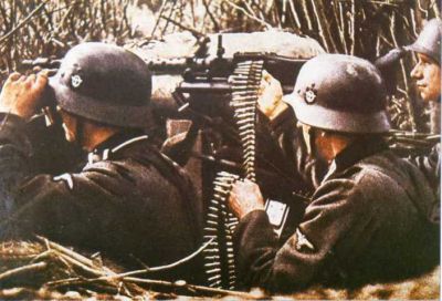 MG 42 (Maschinengewehr 42)
Klíčová slova: mg42