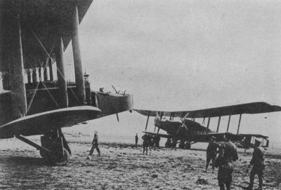 Handley Page O/400
Klíčová slova: handley_page_bomber