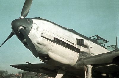 Messerschmitt Bf 109
Klíčová slova: bf-109