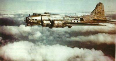 Boeing B-17 Flying Fortress
Klíčová slova: b-17