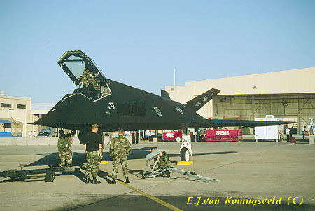 F-117 Stealth   06
