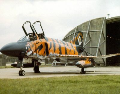 F-4 Phantom II    01
