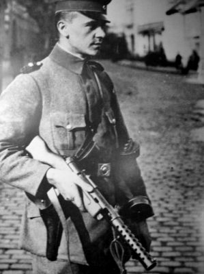 Bergmann MP18
Berlín 1919
Klíčová slova: bergmann_mp18