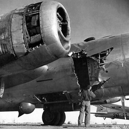 B-29
Klíčová slova: B-29