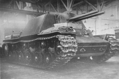 KV-7 prototyp
Klíčová slova: KV-7
