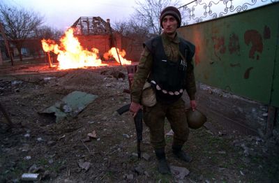 Evstafiev-checnnya-soldier-fire
